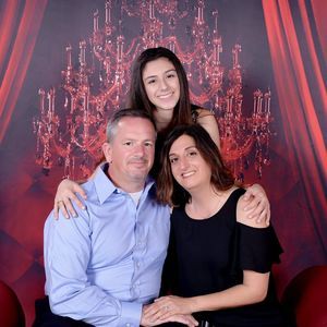 Meet your Posher, Angele